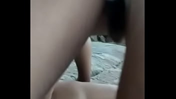 Casal se pegando praia piscina sexo