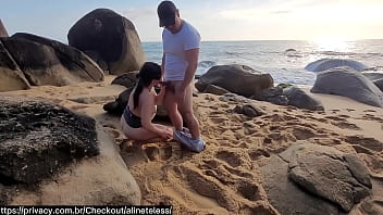 Casais que gostam de sexo swing na praia