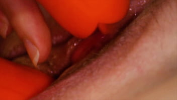 Sexo amarrada com vibrador no clitoris