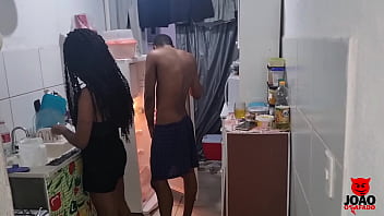 Posição sexo com ela no colo