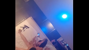 Meninas chupando pirolito e rola ao mesmo tenpo video sex