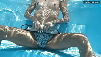 Un water pool sex hot romance erotic mmf