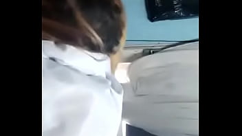 Novinha fazendo sexo escondida no colegio