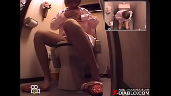 Video de sexo camera escondida banheiro