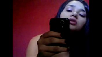 Cantora faz primeiro clipe sexo explicito whatsapp