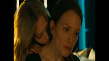 Julianne moore sex lesbian