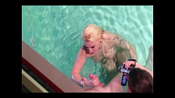 Cenas de sexo na piscina filmes